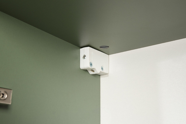 Шкаф навесной Марион 16.334 дымчатый зеленый K521, олива шагрень AG 1050 ПВХ (собирается на любую сторону)