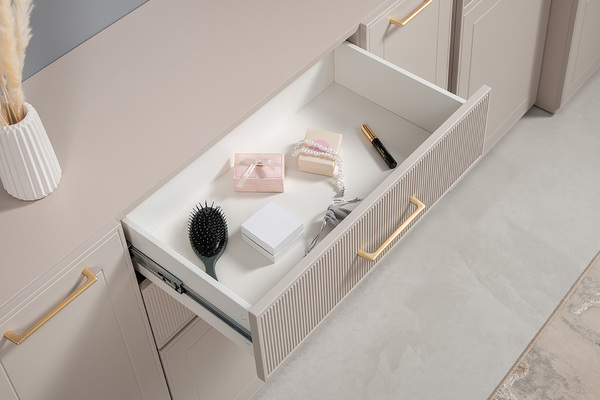 Гостиная Ричфорд композиция 2 с карнизами, кашемир 5981 BS, моно керамика D166-2 ПВХ, белый PE шагрень (собирается на любую сторону)